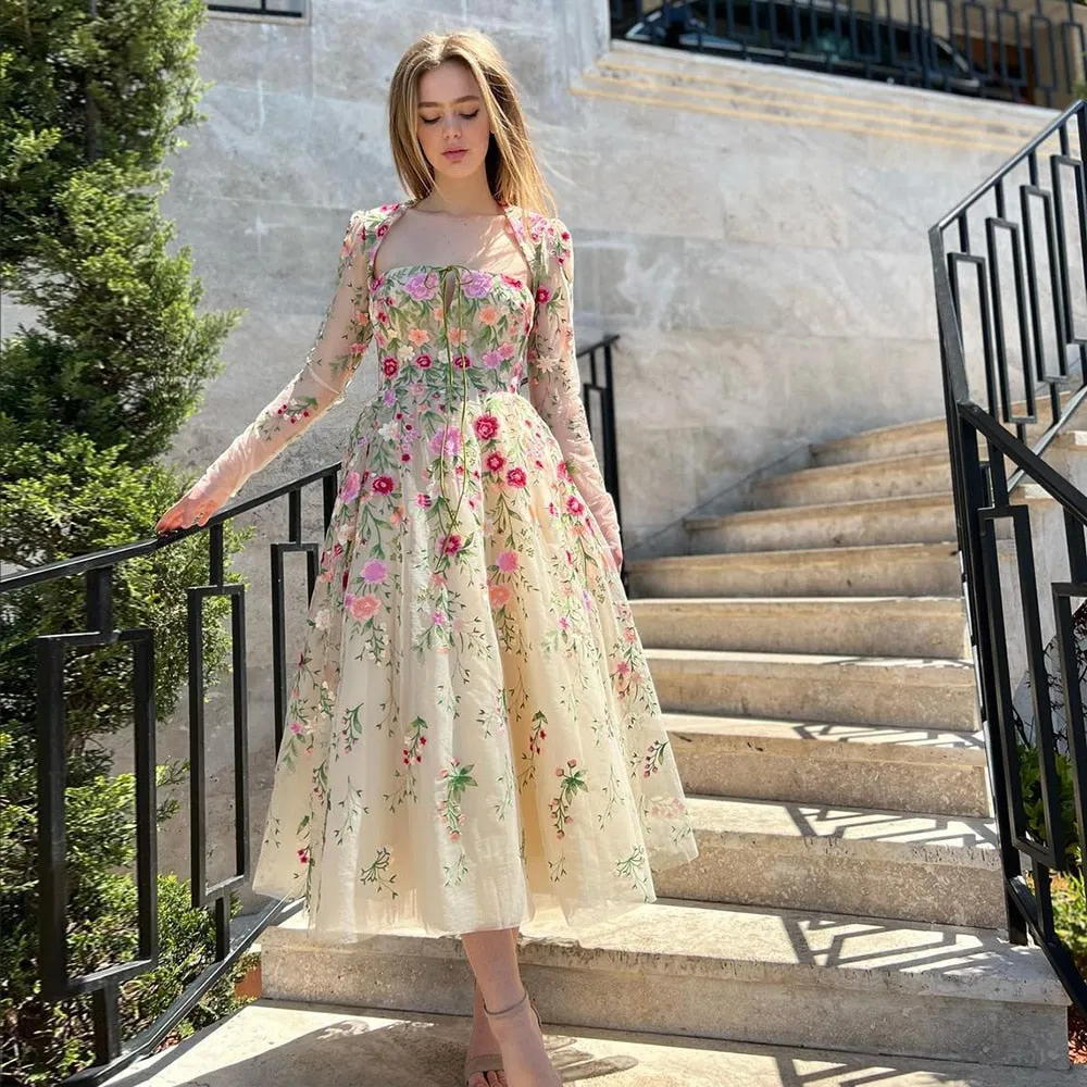 Vestido de Festa Luxo Romântico em Flores Bordadas e Casaquinho - Modelo Especial