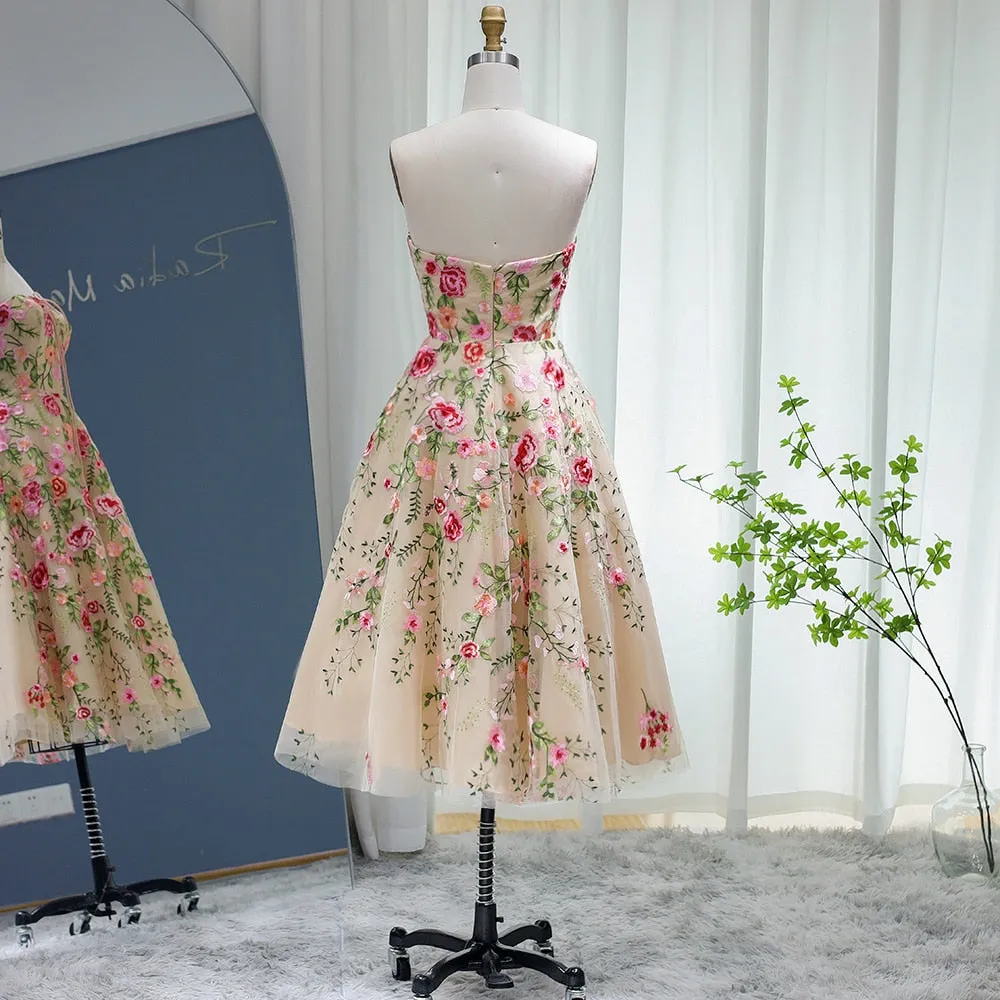 Vestido de Festa Luxo Romântico em Flores Bordadas e Casaquinho - Modelo Especial