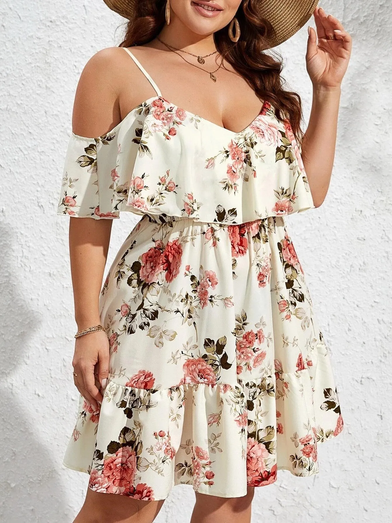 Vestido Floral Solto Plus Size - Maira